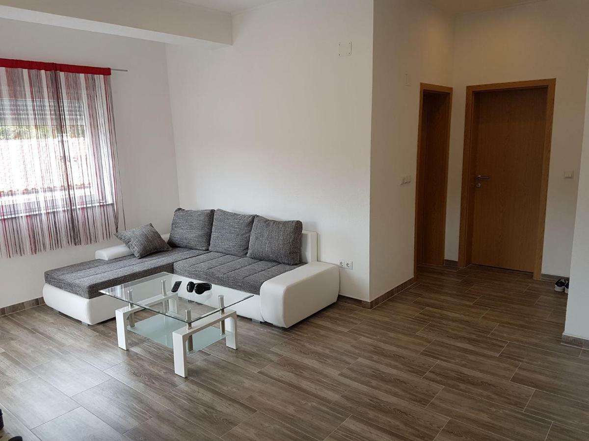 Lukic Apartment *