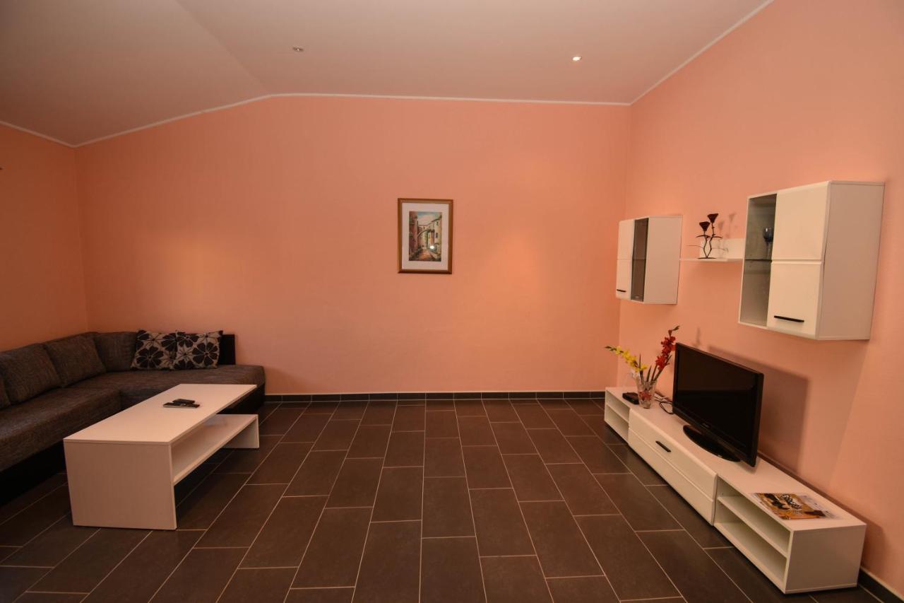 Lukic Apartment *