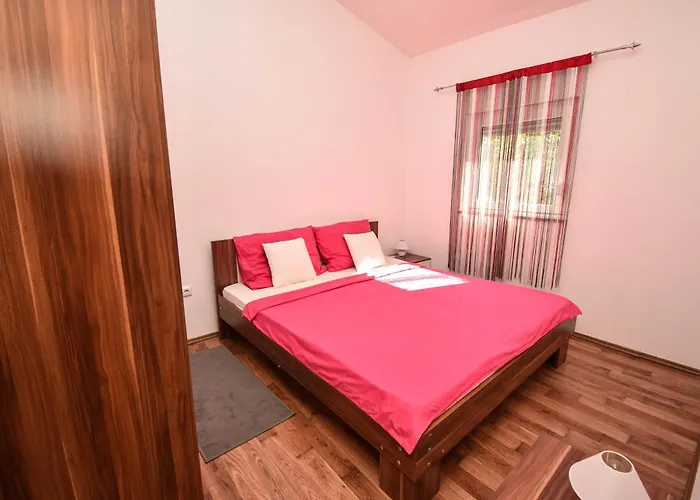Apartmani Lukic